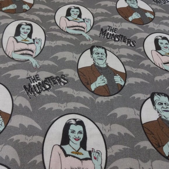 Classic "THE MUNSTERS - HERMAN & LILY" Handmade Cotton Pillowcase - Picture 3 of 3